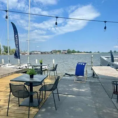 Houseboat Isola Monnickendam
