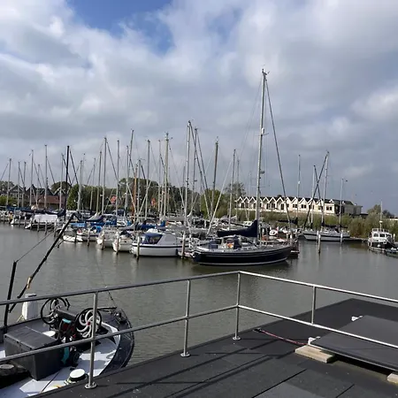 Hotel en barco Houseboat Isola Monnickendam